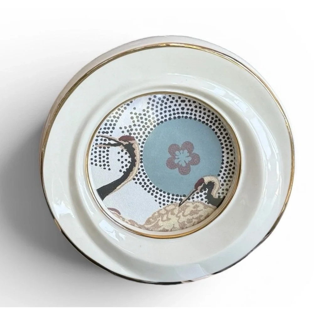 Lenox round frame